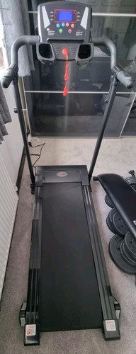 Treadmill with digital screen - digital,